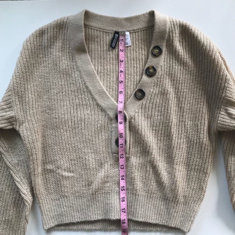 H&M sweater - Picture 6 of 7